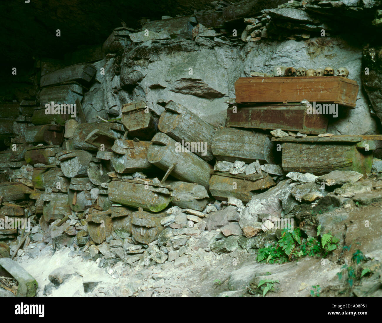 Särge in einer Beerdigung Höhle, sagada, in der Nähe der Bontoc, Northern Luzon, Philippinen, Asien. Stockfoto