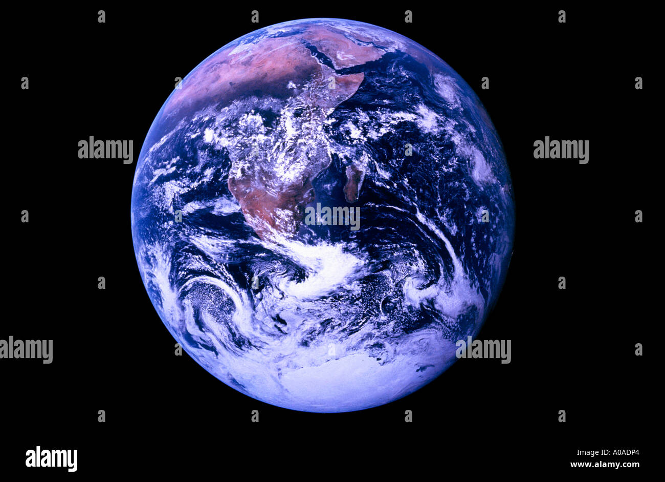 Erde betrachtet von Apollo 17 Raumkapsel im Raum Stockfoto