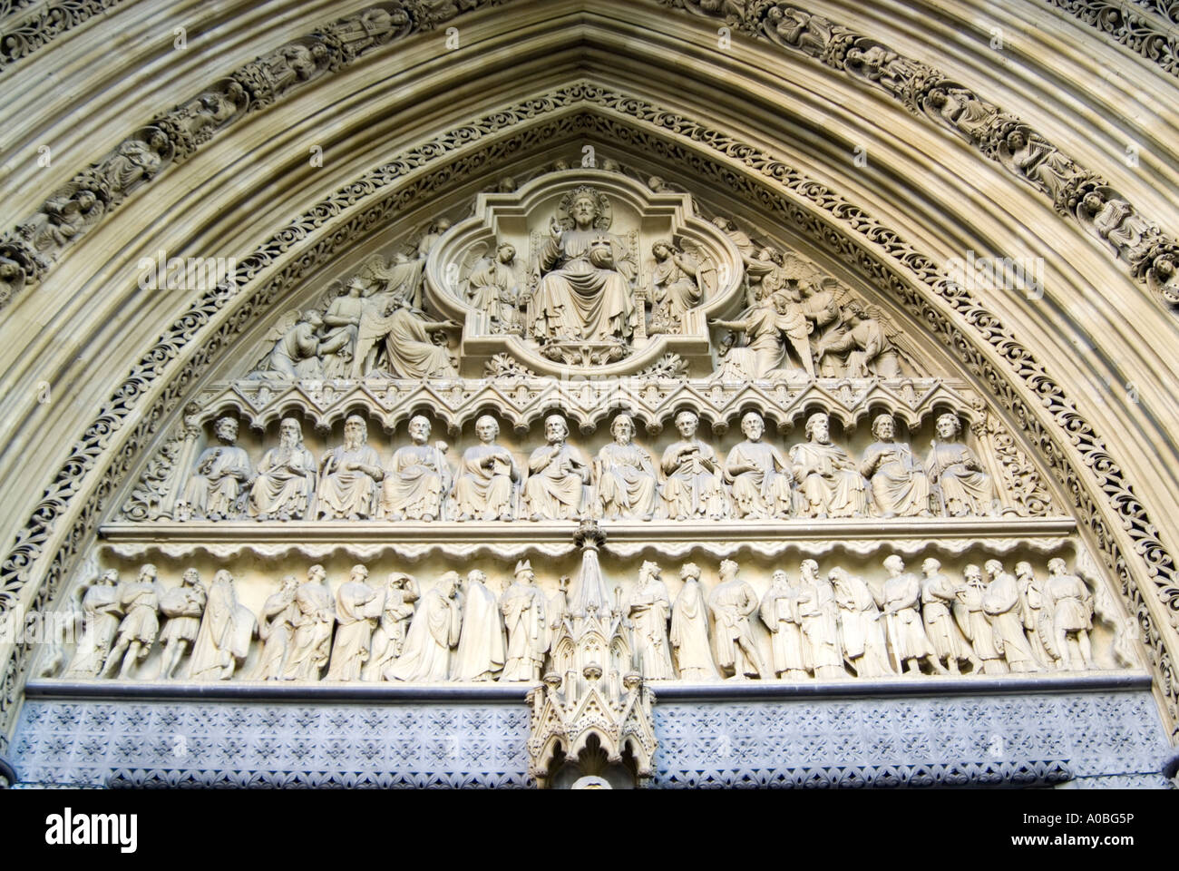 Gewölbte Portal der Westminster Abbey London England UK Stockfoto