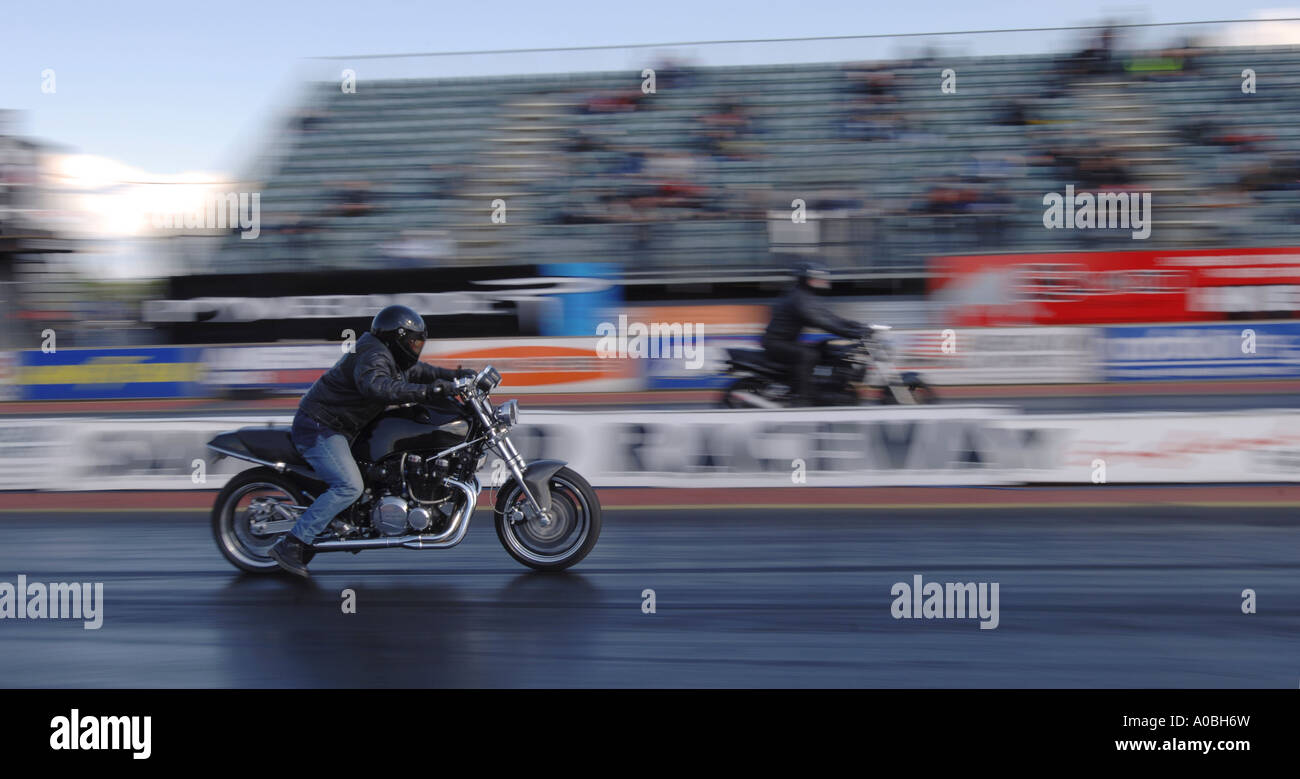 Motorrad-Drag-Racing in Santa Pod im Vereinigten Königreich Stockfoto