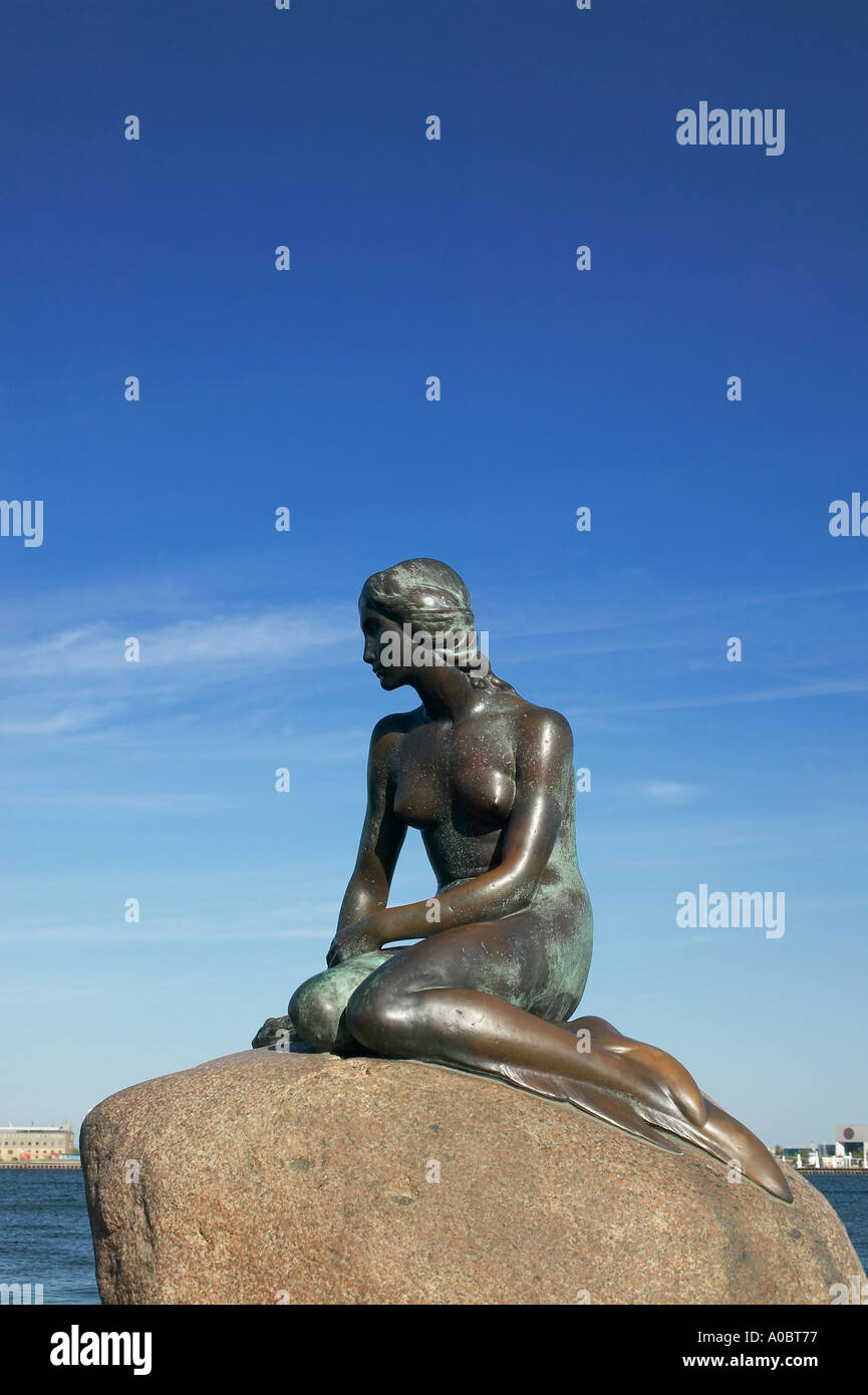 Die kleine Meerjungfrau, Bronzestatue von Edvard Eriksen 1913, Kopenhagen, Dänemark, Europa Stockfoto