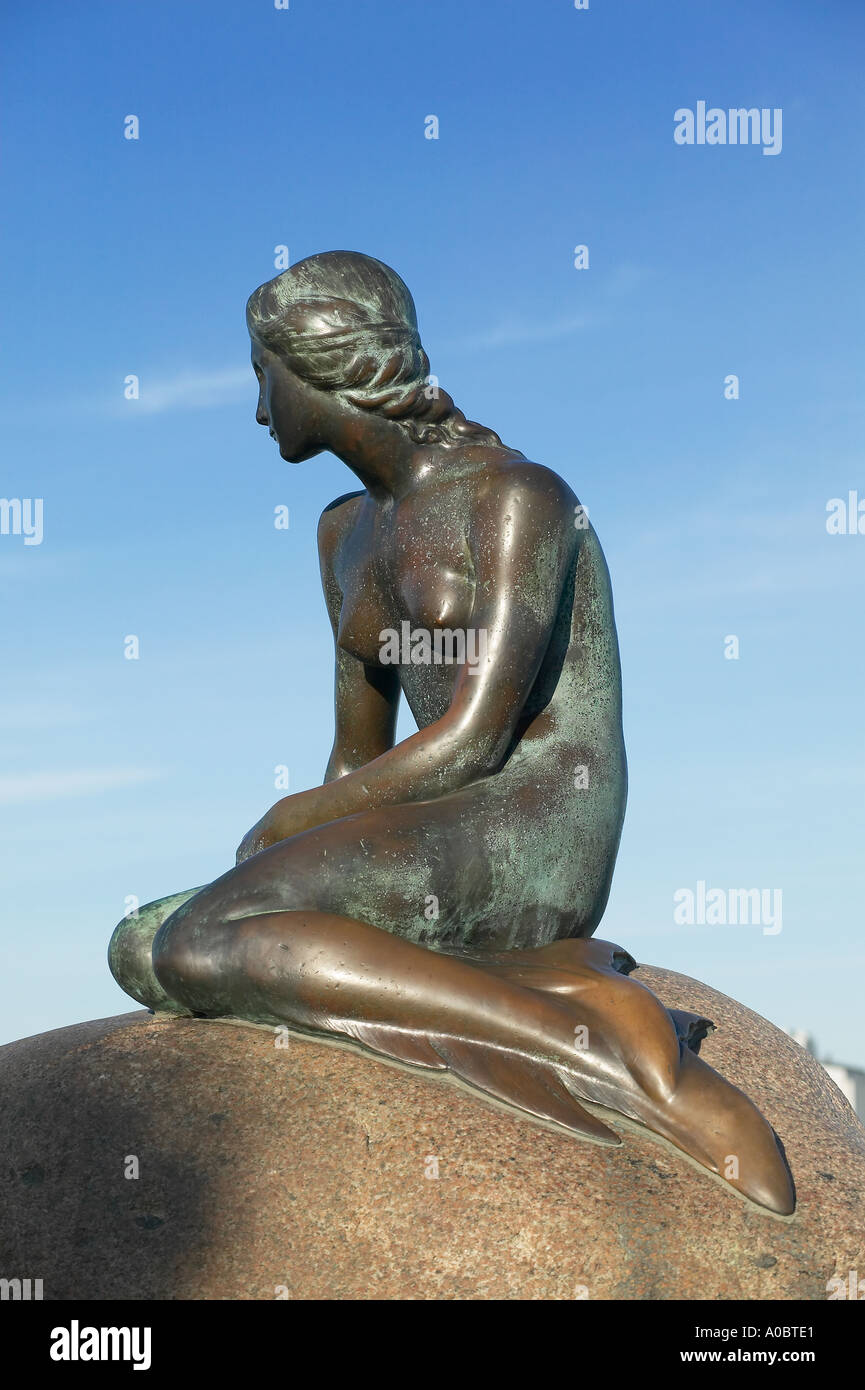 Die kleine Meerjungfrau, Bronzestatue von Edvard Eriksen 1913, Kopenhagen, Dänemark, Europa Stockfoto