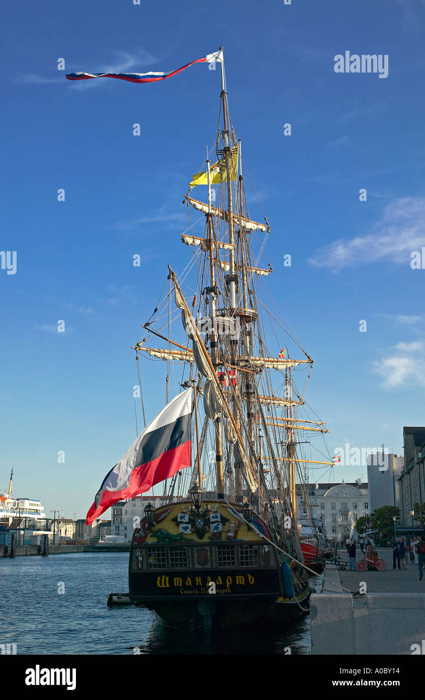 1999 die Replik von 1703 russische Fregatte "Shtandart" im Hafen von Kopenhagen, Dänemark Stockfoto