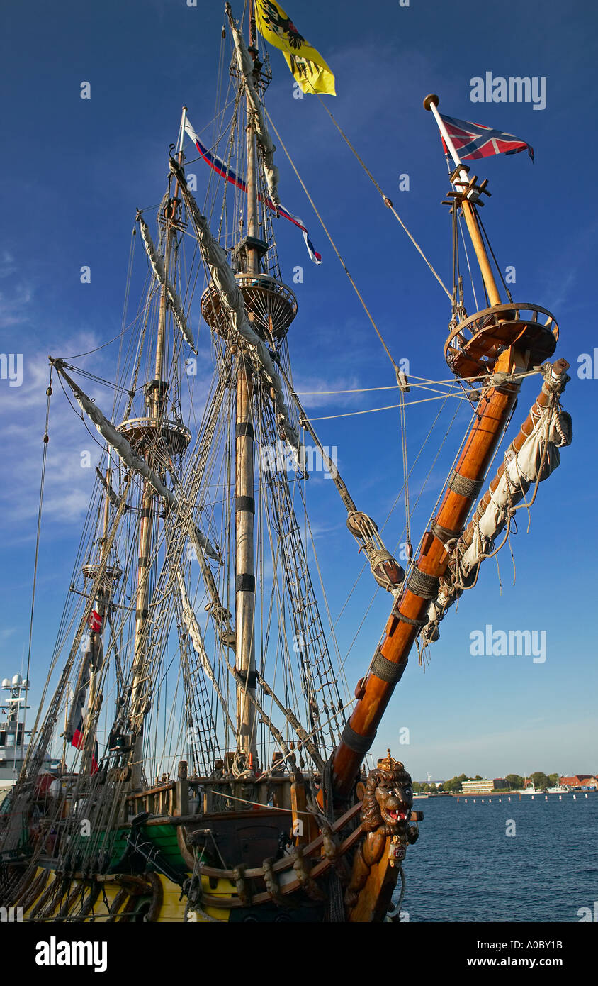 1999 die Replik von 1703 russische Fregatte "Shtandart" vertäut im Hafen von Kopenhagen, Dänemark Stockfoto