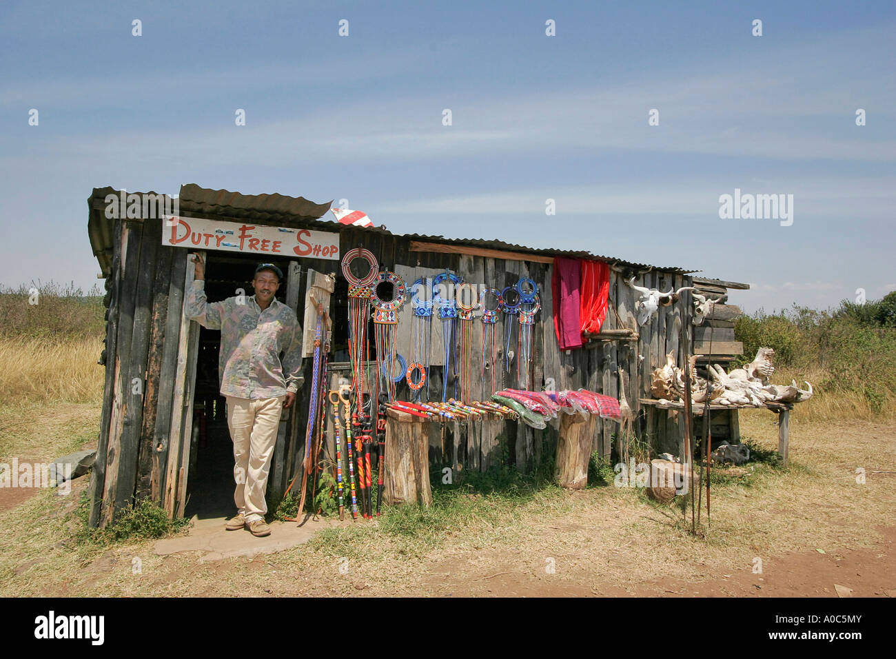 Duty Free Shop auf afrikanische Savanne Stockfoto