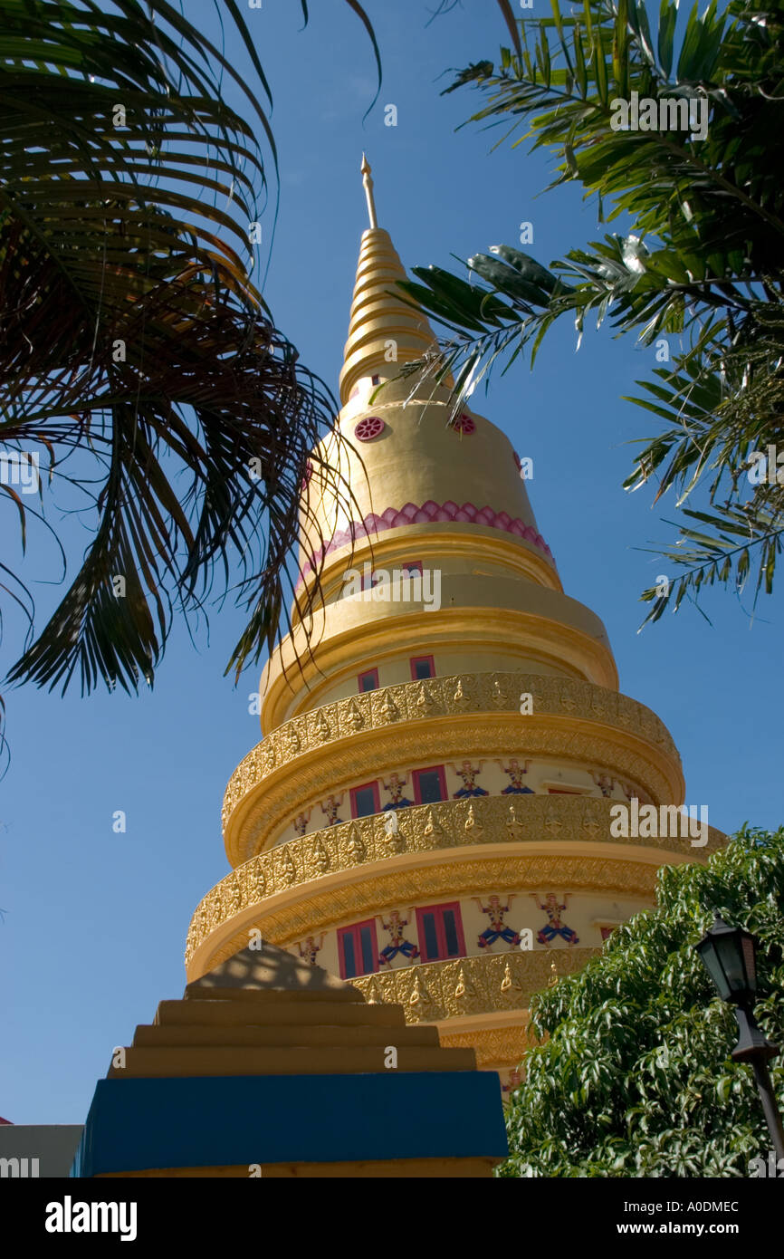 Stupa im Wat Chaiya Mangkalaram buddhistischen Tempel in George Town, Penang Stockfoto