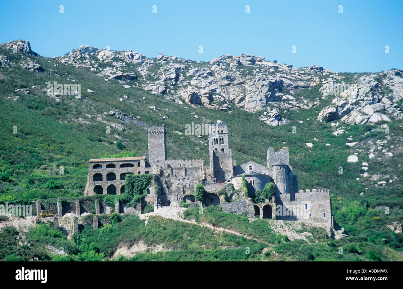 Monastir de Cataluna St Pere de Rodes, Provinz Girona / Katalonien, Spanien Stockfoto