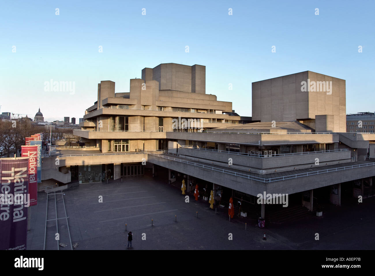 Royal National Theatre an der Southbank in London UK Stockfoto