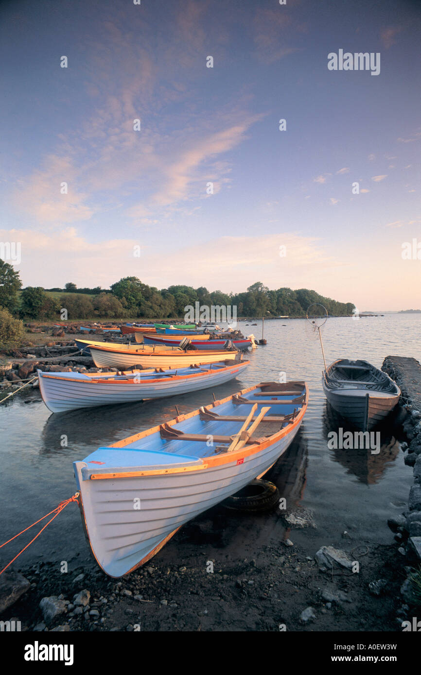 Boote auf See Connemara County Galway, Irland Stockfoto