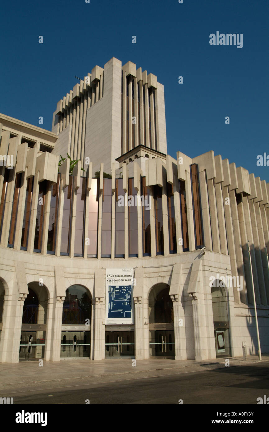 Culturgest in das Hauptgebäude der Caixa Geral de Depósitos Bank Stockfoto