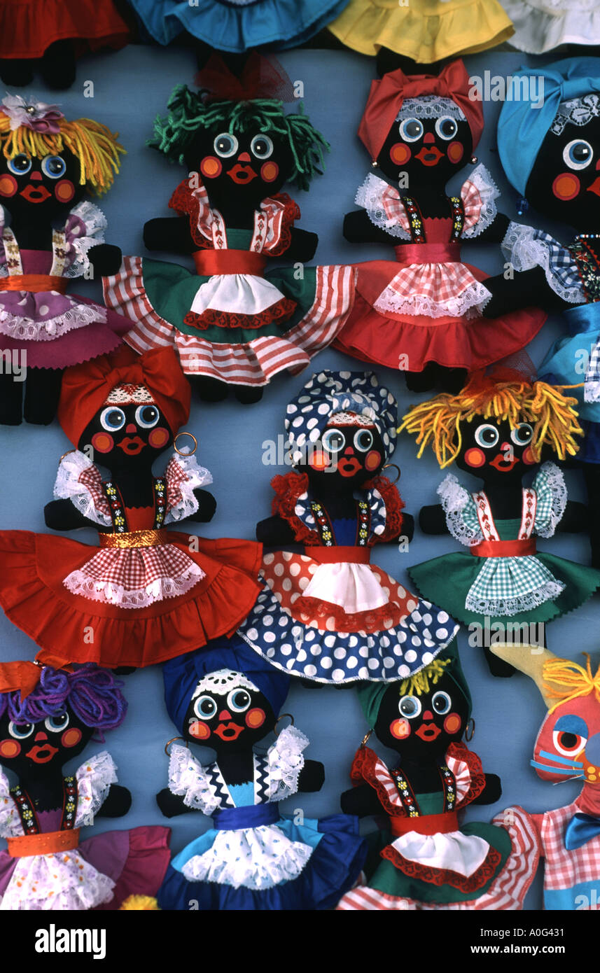 Handgefertigte Puppen zum Verkauf im Stall Markt öffnen in Havanna Kuba Stockfoto