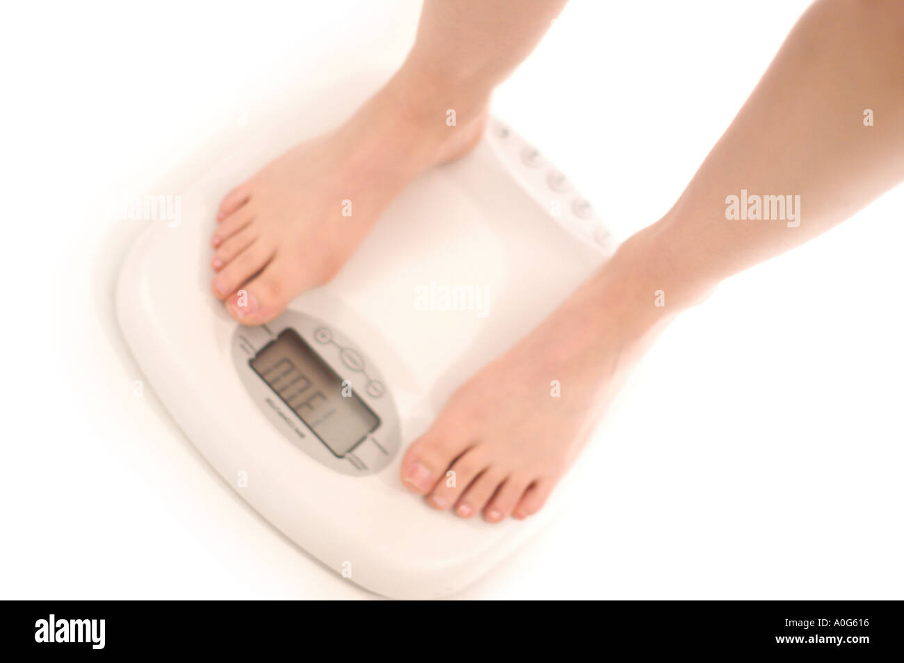 Gewicht Personenwaage Bad skaliert weibliche Waage Frau Fitness Gesundheit Stockfoto