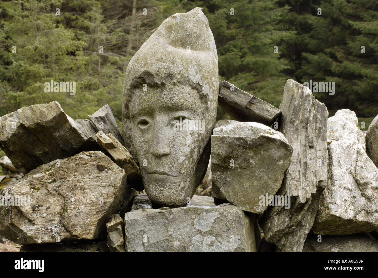 Kunstwerk Stein Gesicht Kunstskulptur Galloway Scotland UK Stockfoto