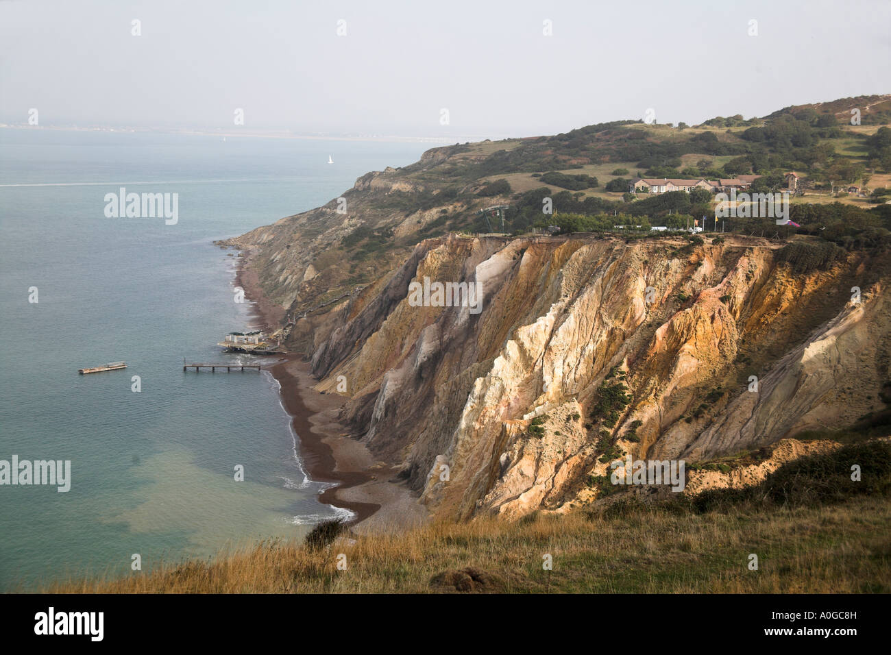 Klippen am Alum Chine Isle Of Wight im Morgenlicht Stockfoto