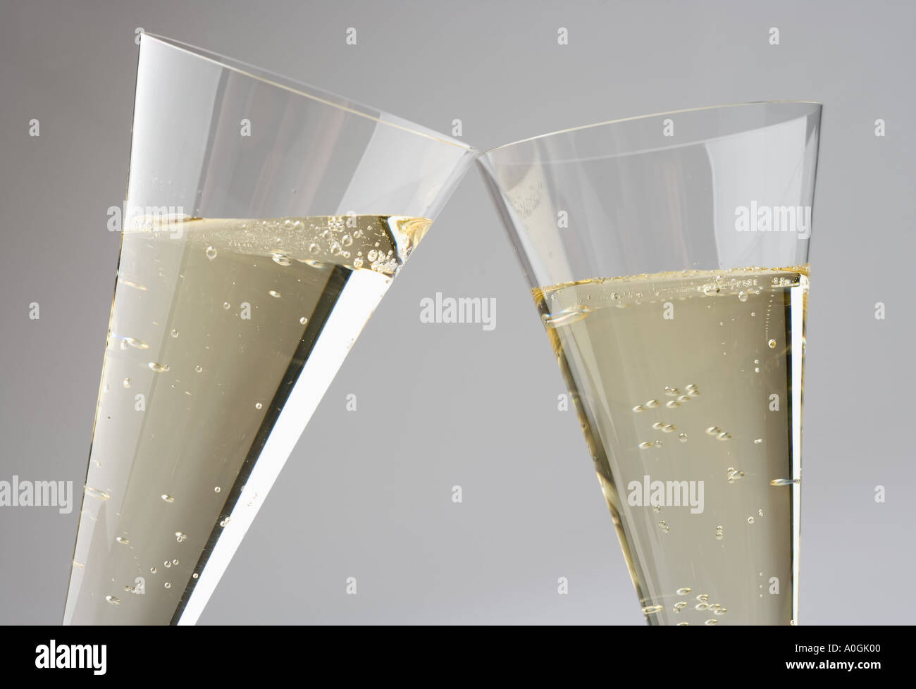 Nahaufnahme von Toasten mit Champagner-Gläser Stockfoto