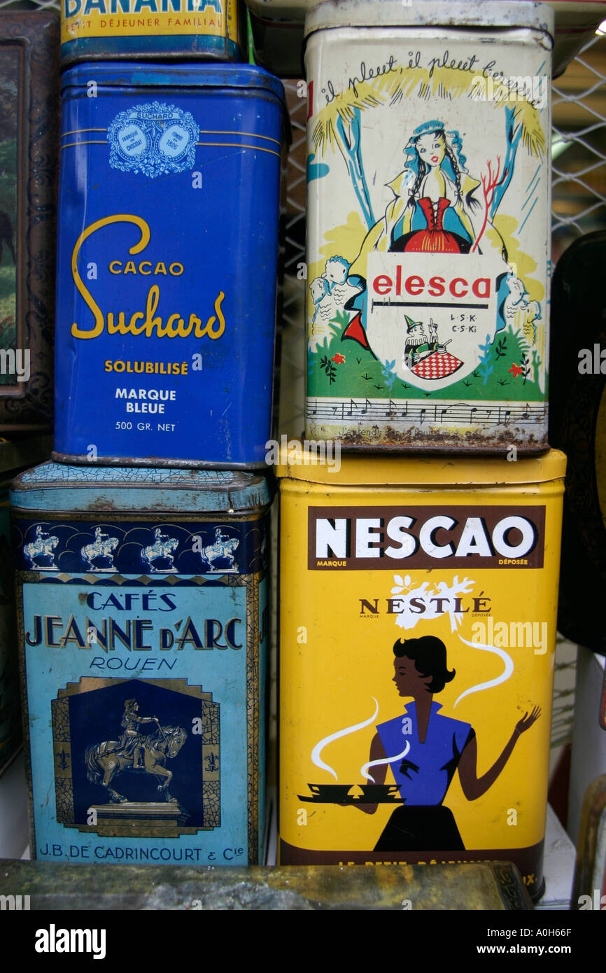Altfranzösisch Dosen zuvor mit Schokopulver oder Kaffee Honfleur Normandie Frankreich Stockfoto