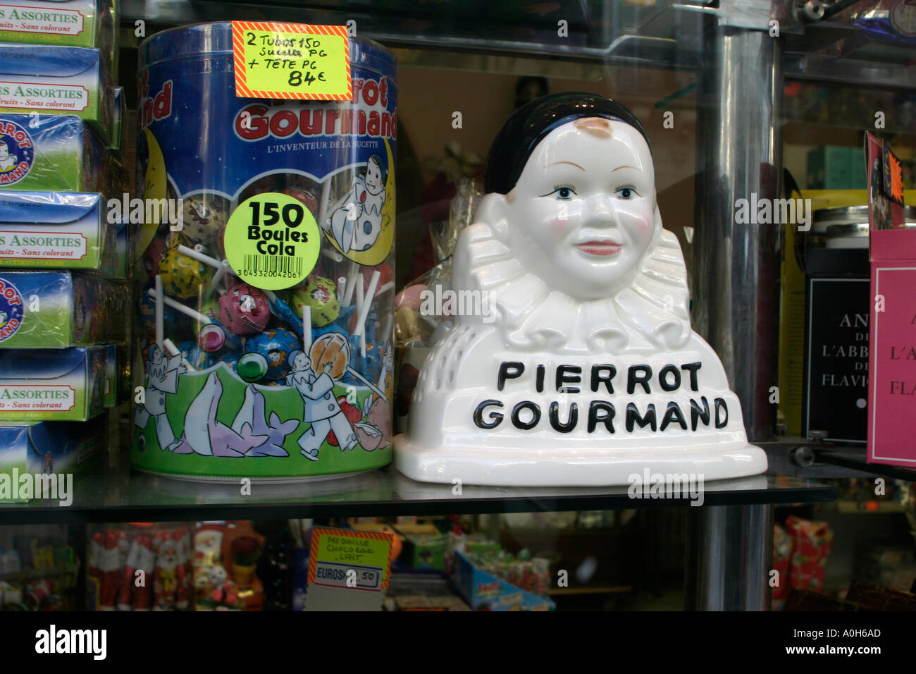 Pierrot Gourmand Lollies Französisch süß Hersteller Schaufenster Paris Frankreich Stockfoto
