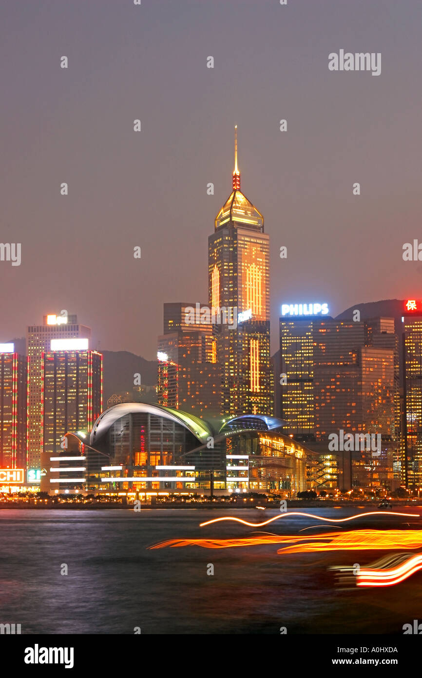 China Hong Kong Central Wanchai Central Plaza Skyline Victoria Harbour Hong Kong Convention Exhibition Centre Stockfoto