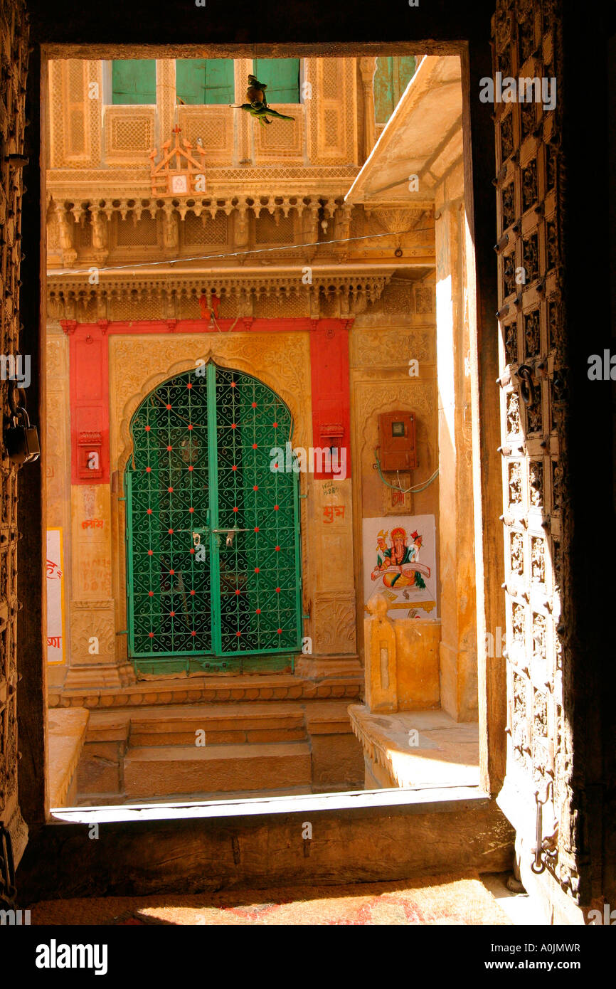 Ein Innenhof ein Haveli in Jaisalmer, Rajasthan, Indien Stockfoto