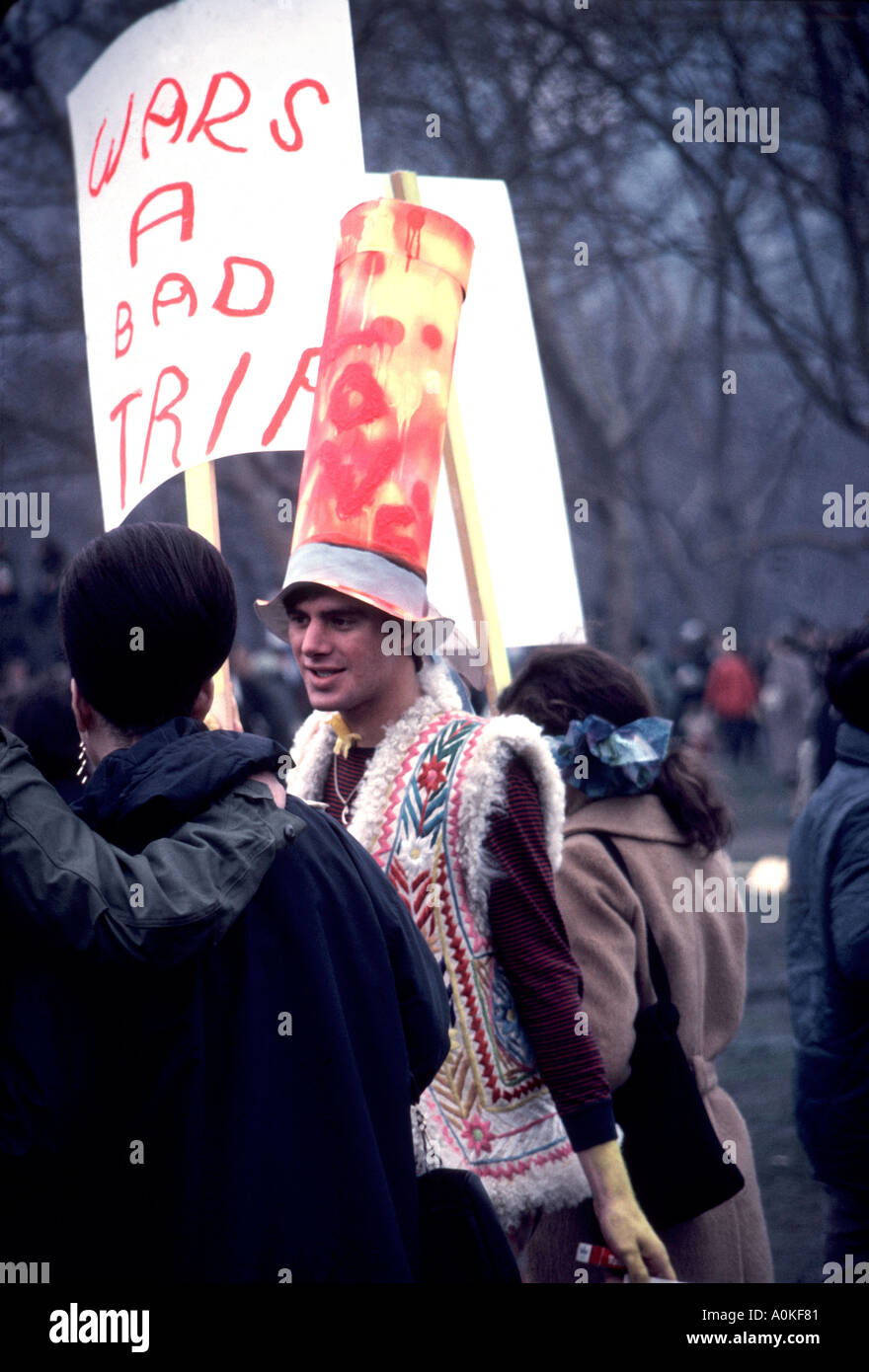 Anti vietnam war demonstration in -Fotos und -Bildmaterial in hoher ...
