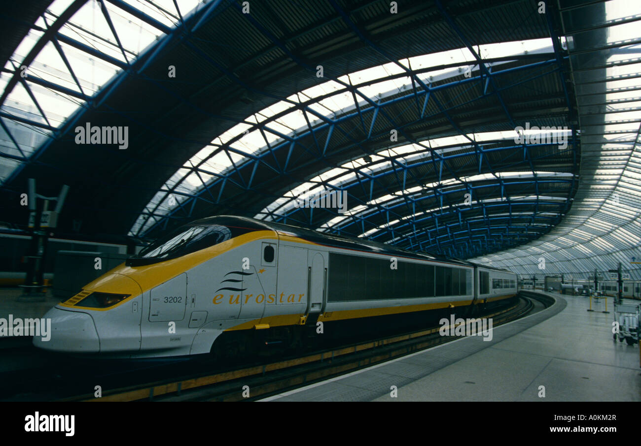 Eurostar Zug am Bahnhof Waterloo London England Stockfoto