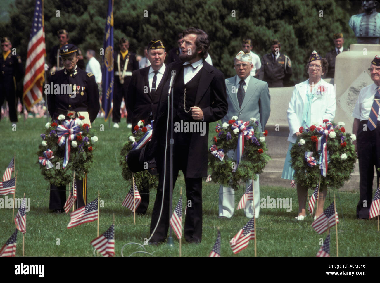 Abraham Lincoln Schauspieler Reenactor 4th of July Memorial Day Feier in Friedhof Friedhof Stockfoto