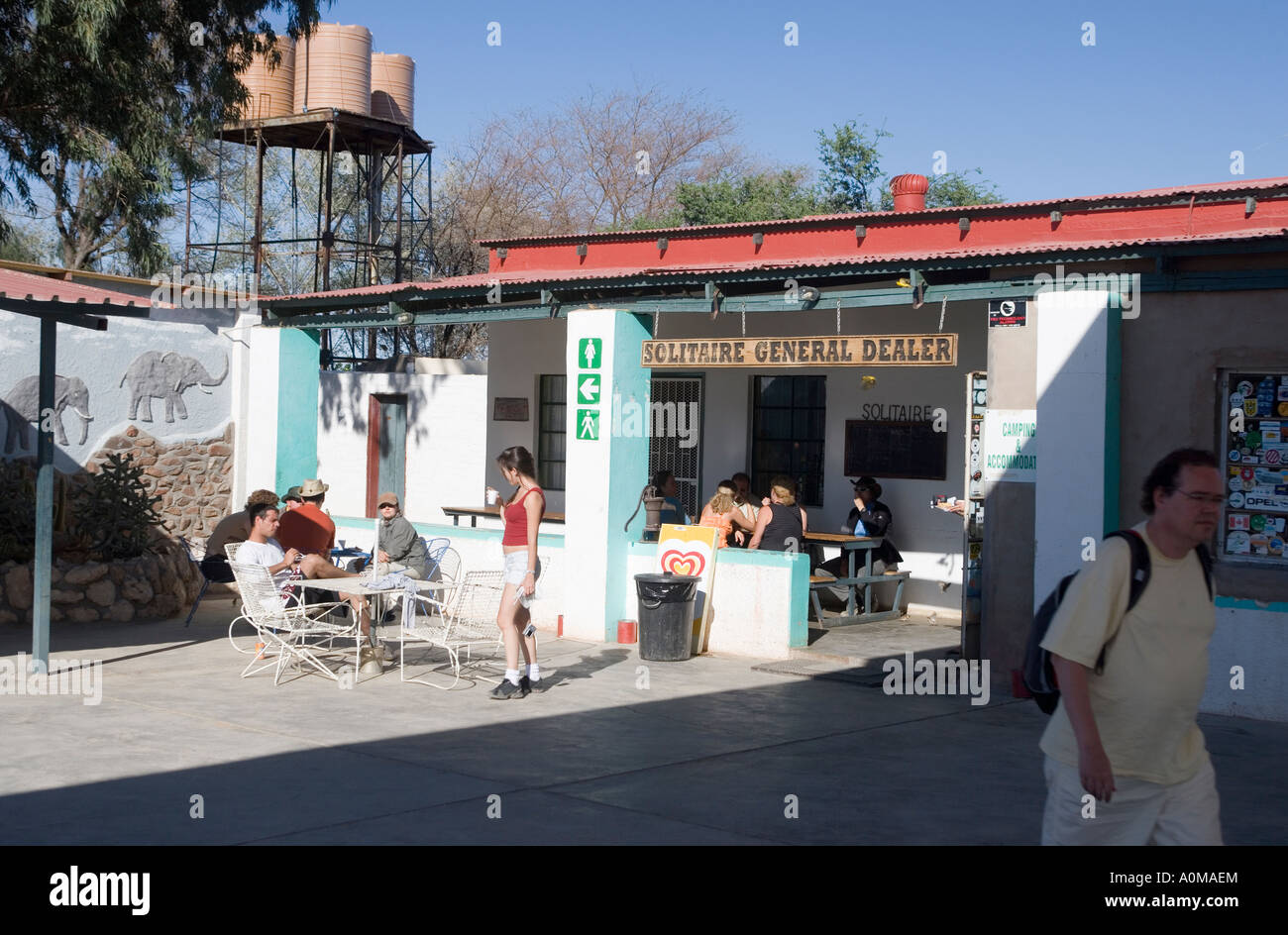 Namibian petrol station Fotos und Bildmaterial in hoher Auflösung Alamy