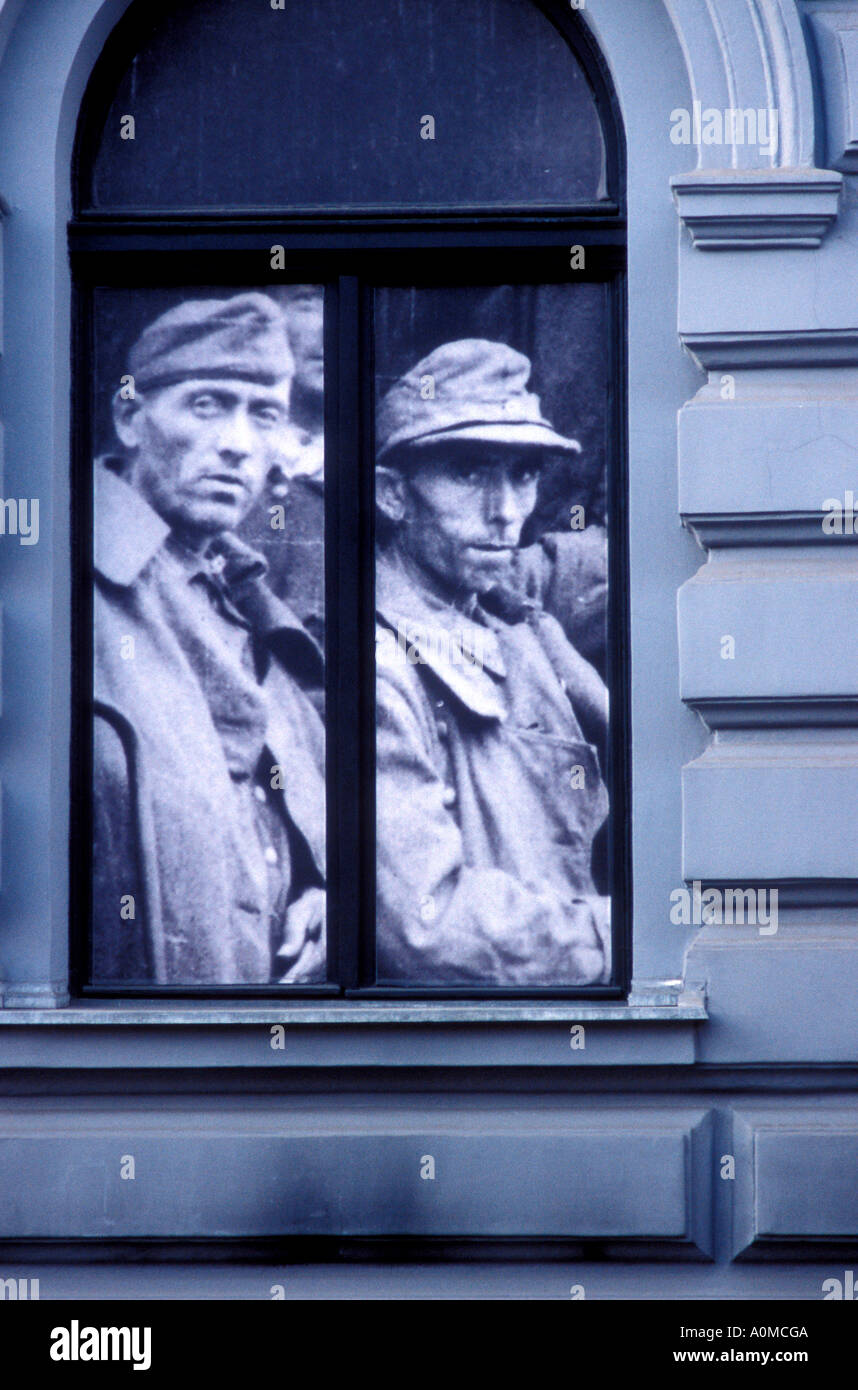 Budapest, Ungarn: Fenster des Terror-Haus-Museum Stockfoto