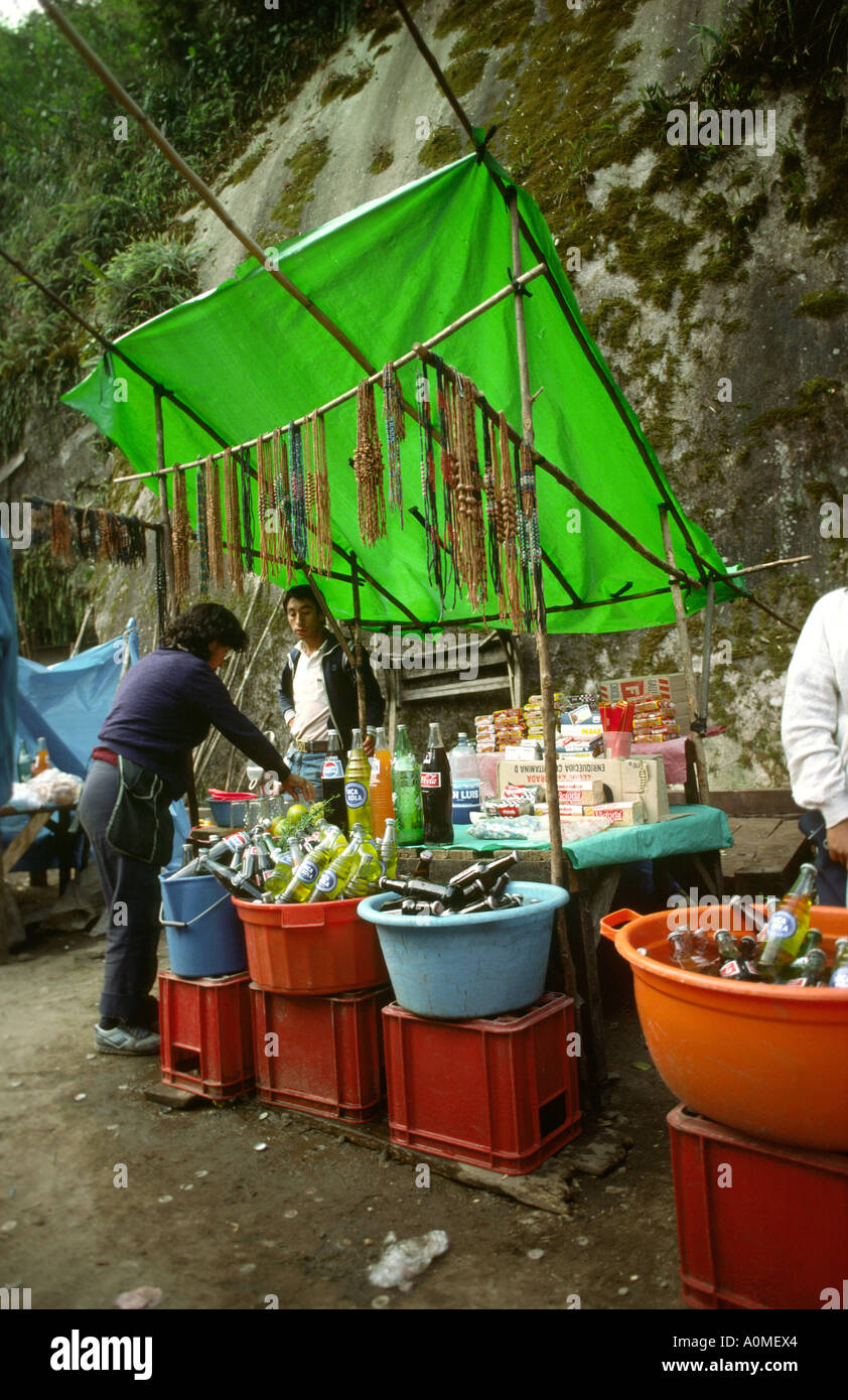 Peru Machu Picchu Bahnhof Getränke stall Stockfoto