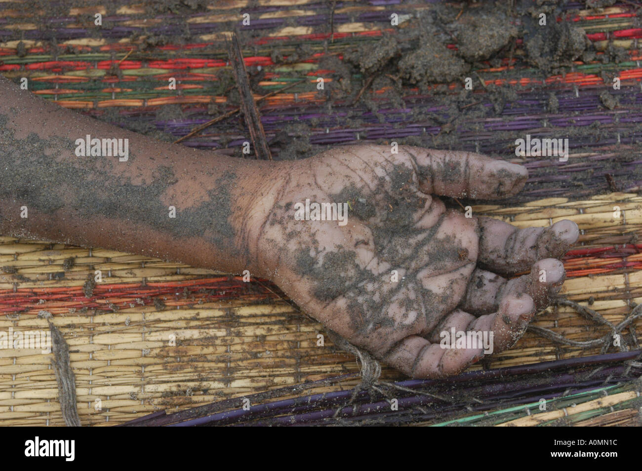 Hand des Toten Tsunami Erdbeben Nagapattinum Velankanni Tamil Nadu Indien Asien Stockfoto