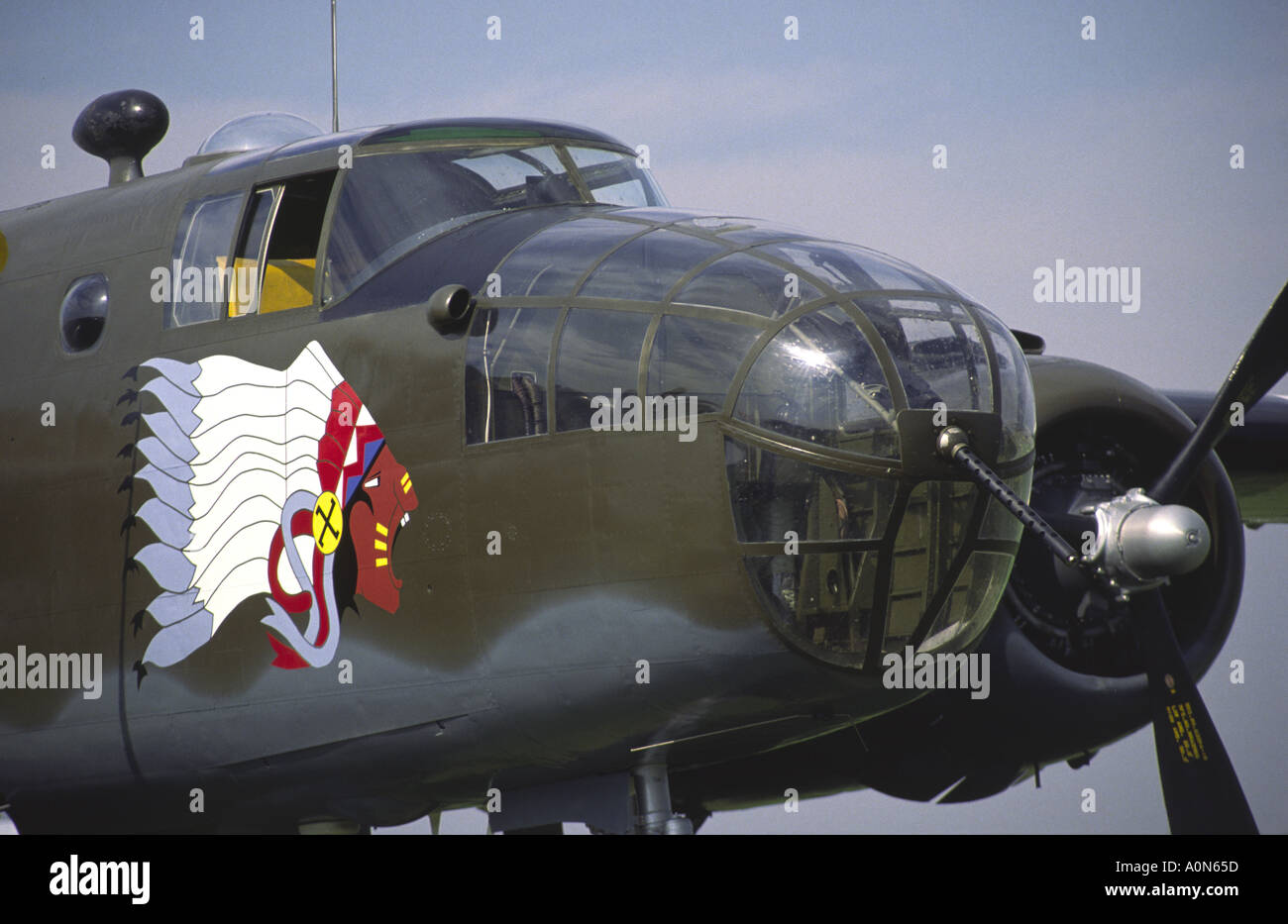 North American B-25 Mitchell Bomber Flugzeug in RAF Farben auf dem Display an der Coventry Flügel des Sieges Airshow Stockfoto