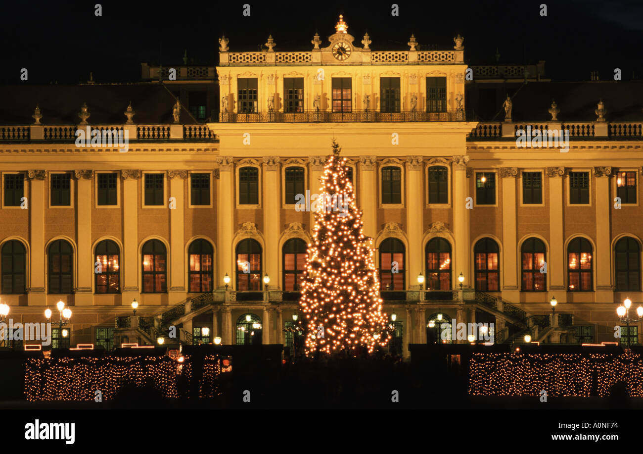 Weihnachtsmarkt am Schloss Schönbrunn Stockfoto