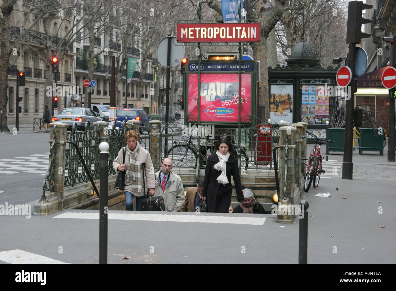 Metro-station Eingang Nationalversammlung Nationale Paris Frankreich Stockfoto