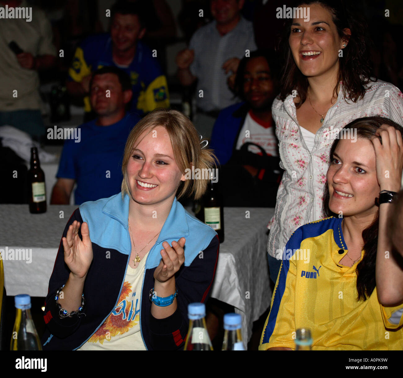 Ukraine besiegte Saudi-Arabien 4: 0, WM-Finale 2006, ukrainische Social Club, London Stockfoto