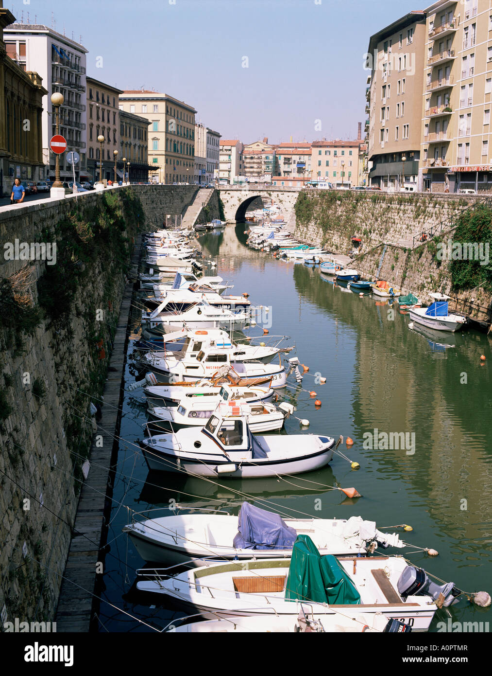 Kanäle kreuzen die Stadt Livorno-Livorno-Toskana-Italien-Europa Stockfoto