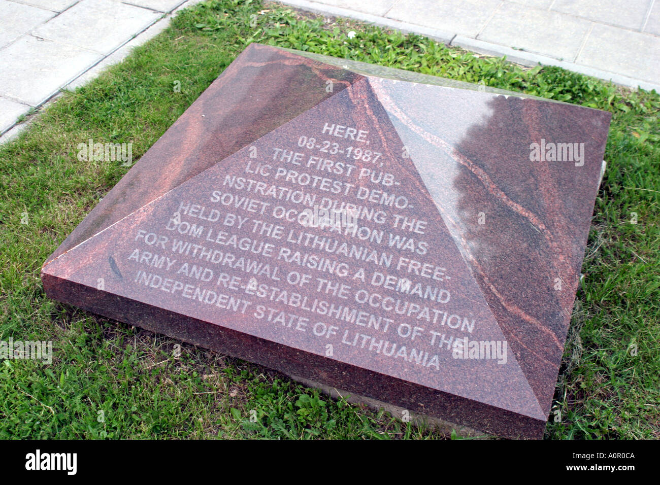 Denkmal für die erste Demonstration gegen die sowjetischen Besatzer in Vilnius Litauen Stockfoto