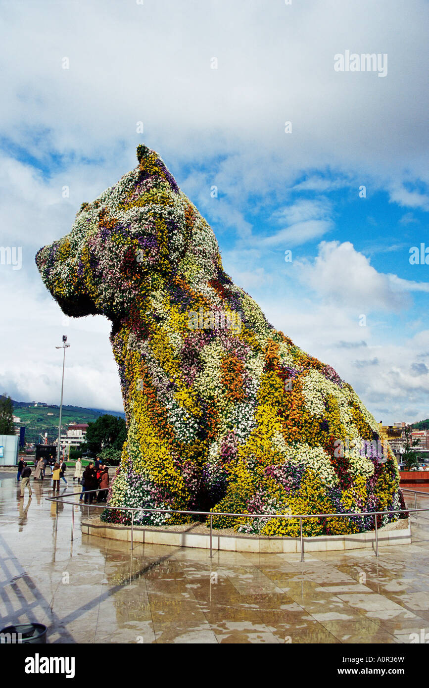Jeff Koons Welpen 1992 Edelstahl Boden und Blütenpflanzen Guggenheim Museum Bilbao Baskenland Pais Vasco Spanien Europa Stockfoto