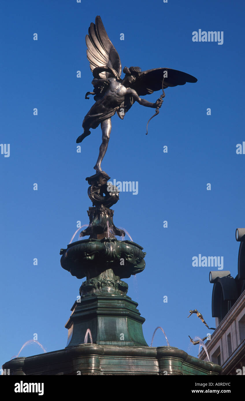 Statue des Eros — Shaftesbury Monument (Künstler: Alfred Gilbert) am Piccadilly Circus, London, England Stockfoto