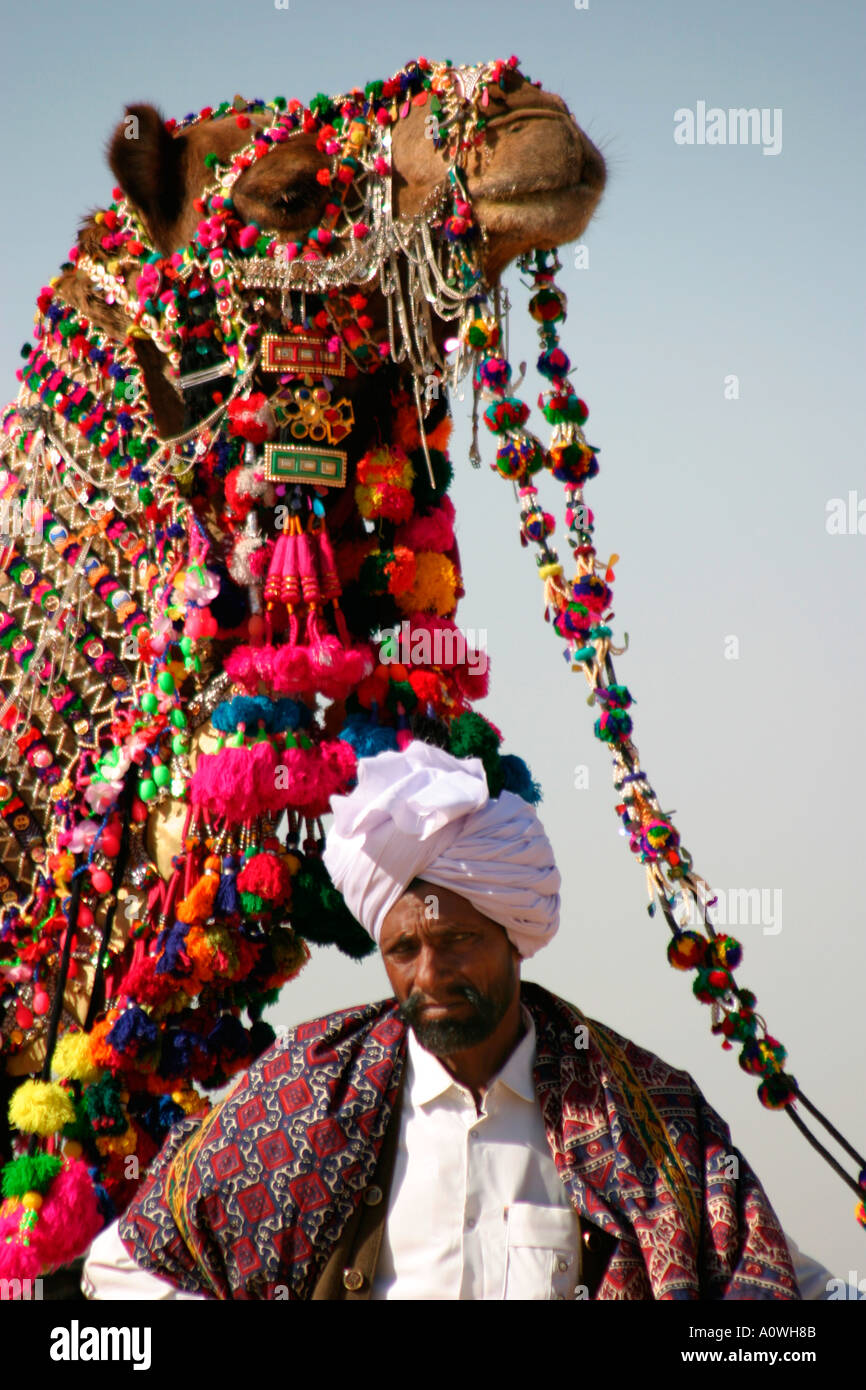 ein Kamelreiter auf dem Jaisalmer Festival 2004 Stockfoto