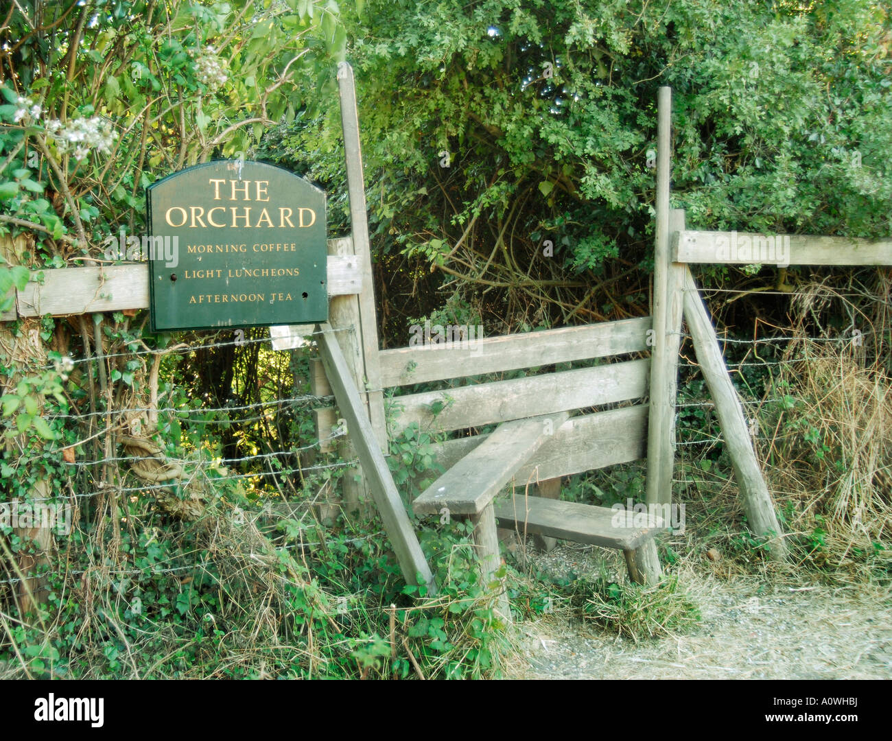 Eingang zu den Obstgarten Restaurant und eine Teestube Zimmern in Grantchester Stockfoto