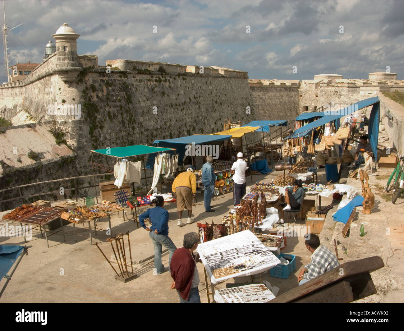 Kuba Havanna Castillo del Morro Markt im Innenhof Stockfoto