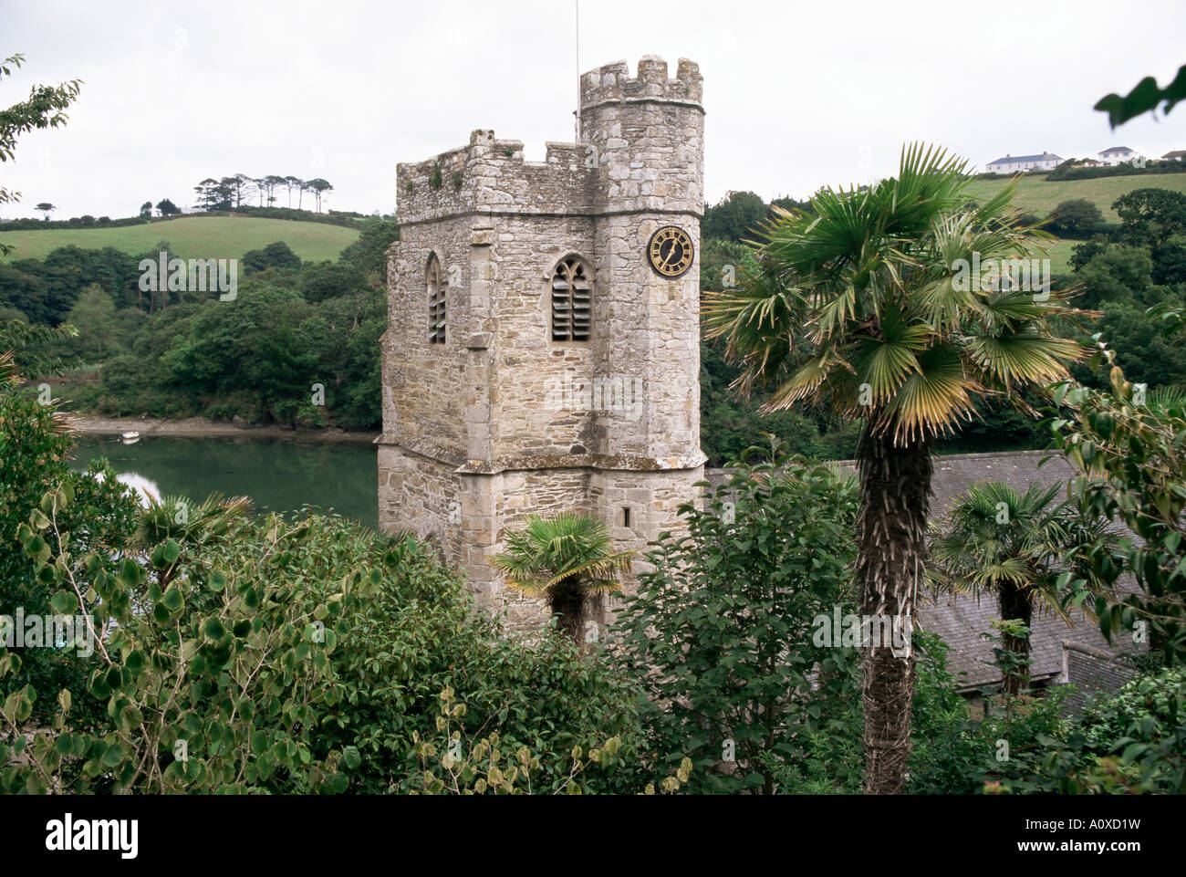 Kirche aus dem 13. Jahrhundert St. Just in Roseland Cornwall England Großbritannien Europa Stockfoto