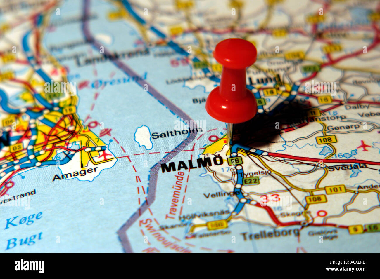 Karte-Pin zeigt nach Malmö in Schweden auf einer Straßenkarte Stockfoto