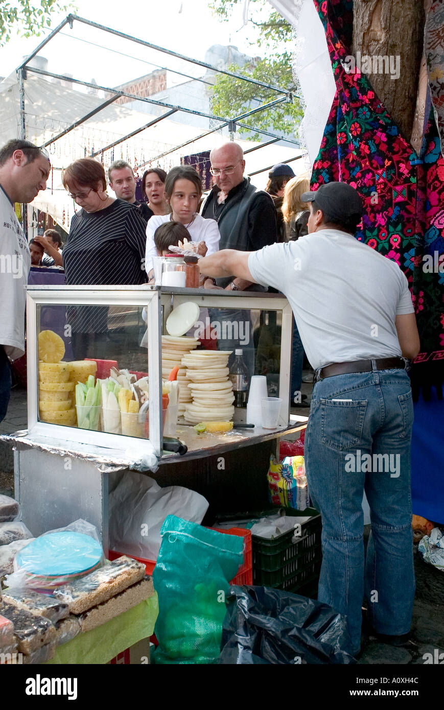 Fast Food-mexikanischen Stil auf dem Markt in San Angel Viertel von Mexiko-Stadt Stockfoto