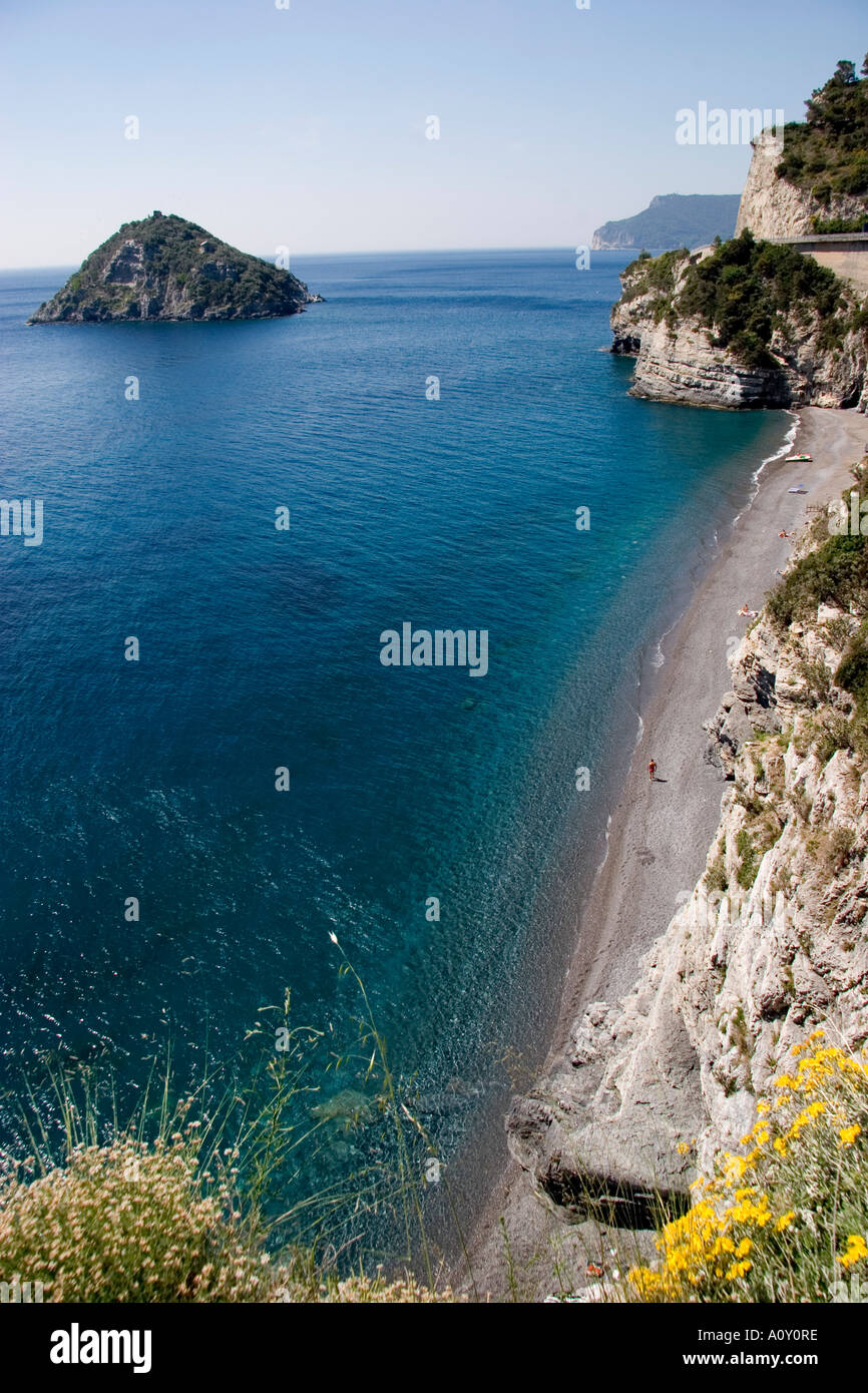 Strand zwischen Vado Ligure und Bergeggi