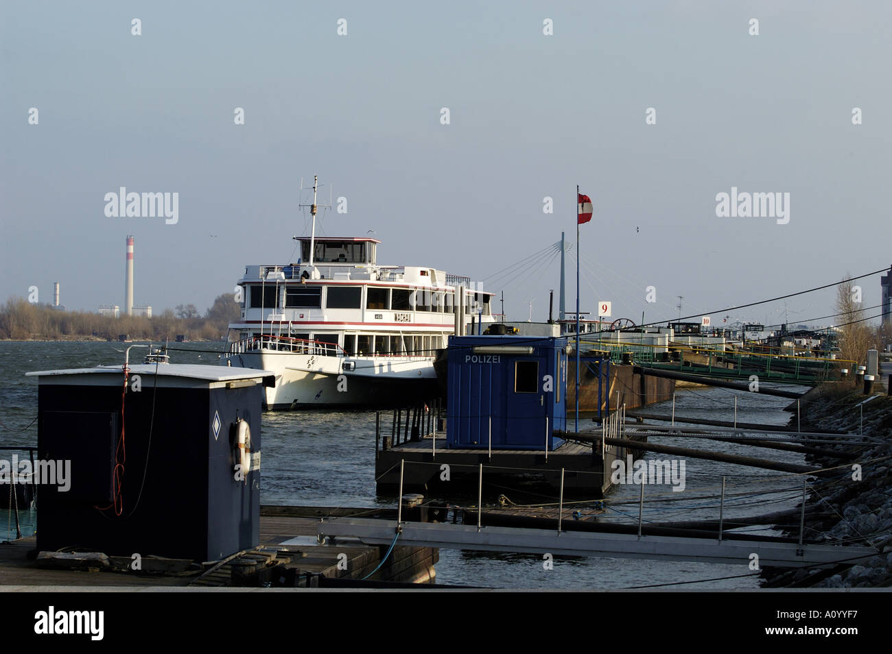 Wien, Handelskai, Danube Stockfoto