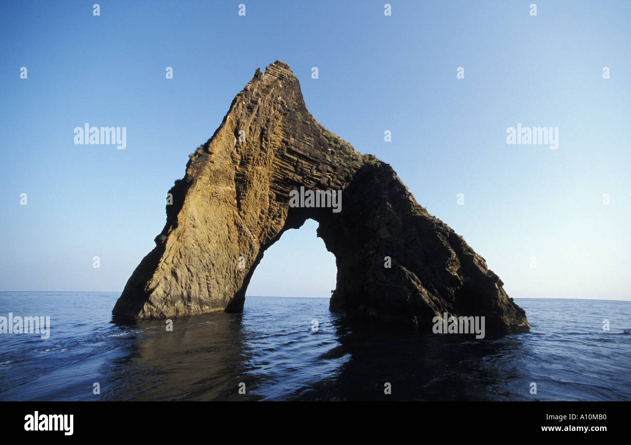 Krim, Kurortne, Boote Ausflug in die Felsformation von Karadag, Golden Gate Stockfoto
