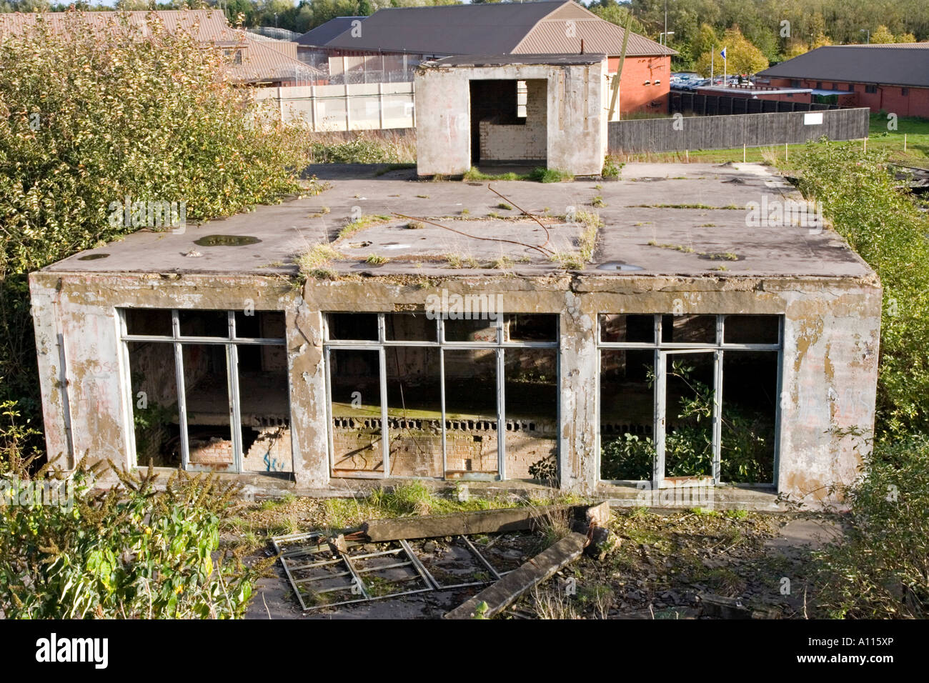 Stillgelegten Kontrollturm Bovingdon Flugplatz Herts Stockfoto