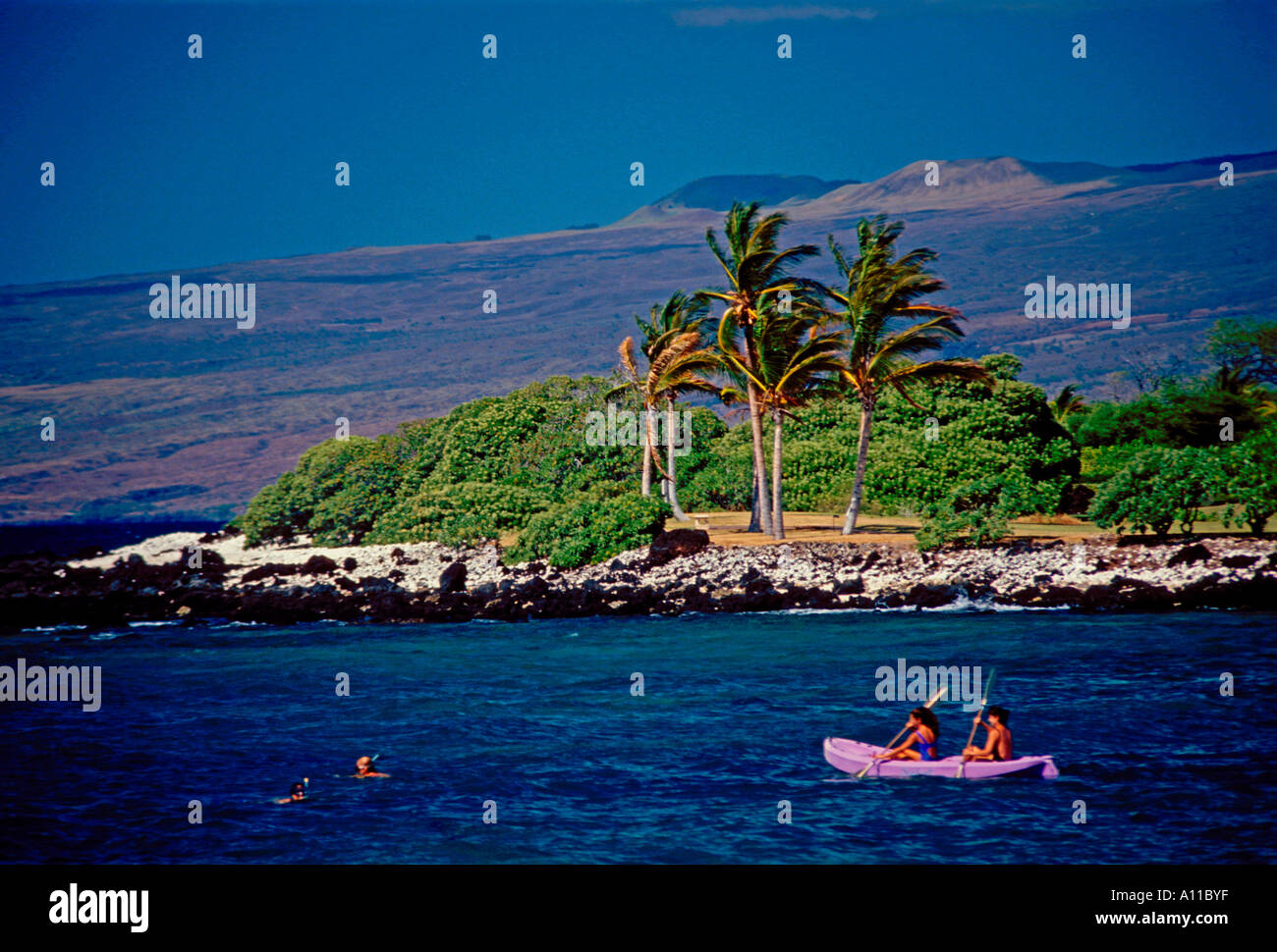 Canoers, Kanusport, Lagoon Beach, Ritz Carlton Mauna Lani Resort, Mauna Lani, Kohala Küste, Kona, Hawaii Insel, Hawaii, United States Stockfoto