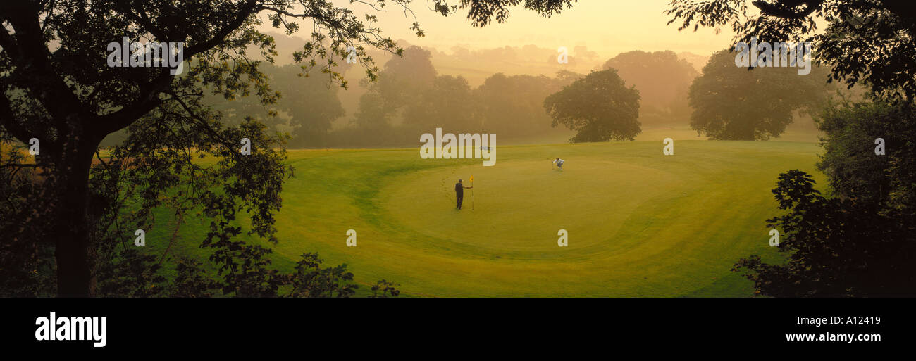 Golf paar Cheshire UK Stockfoto